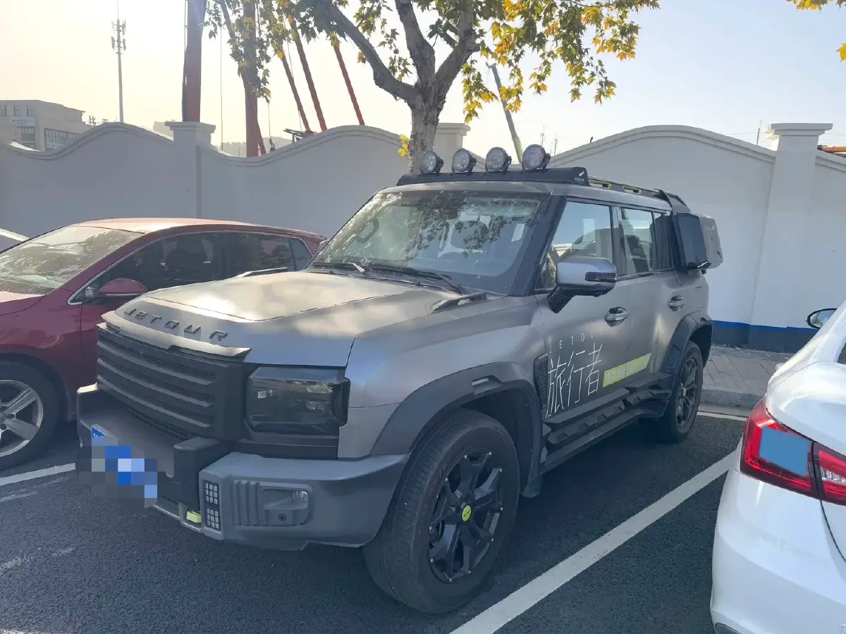 2023 Jetour Traveller 2.0T 254HP L4 8AT