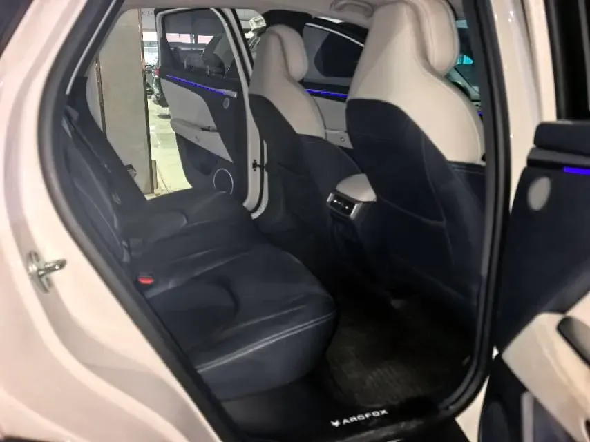 2025 Ford Ranger 2.3T 186HP L4 8AT,autocango,china used car exporter,china ev exporter,chinese used car exporter,chinese used ev exporter