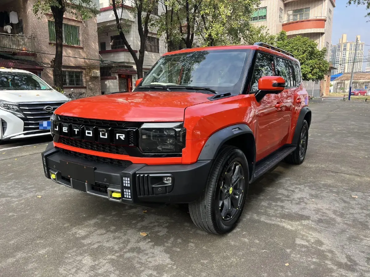 2023 Jetour Traveller 2.0T 254HP L4 7DCT