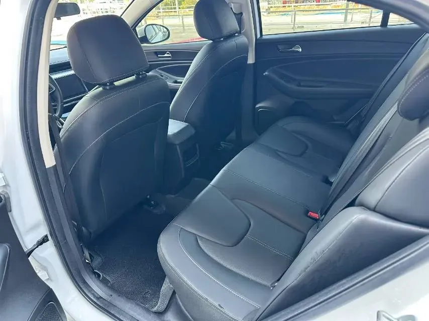 2021 Chery Arrizo 5 Plus 1.5L 116HP L4 CVT,autocango,china used car exporter,china ev exporter,chinese used car exporter,chinese used ev exporter