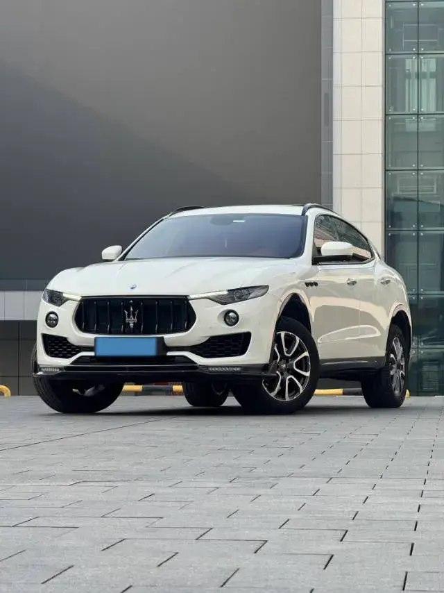2018 Maserati Levante 3.0T 350HP V6 8AT