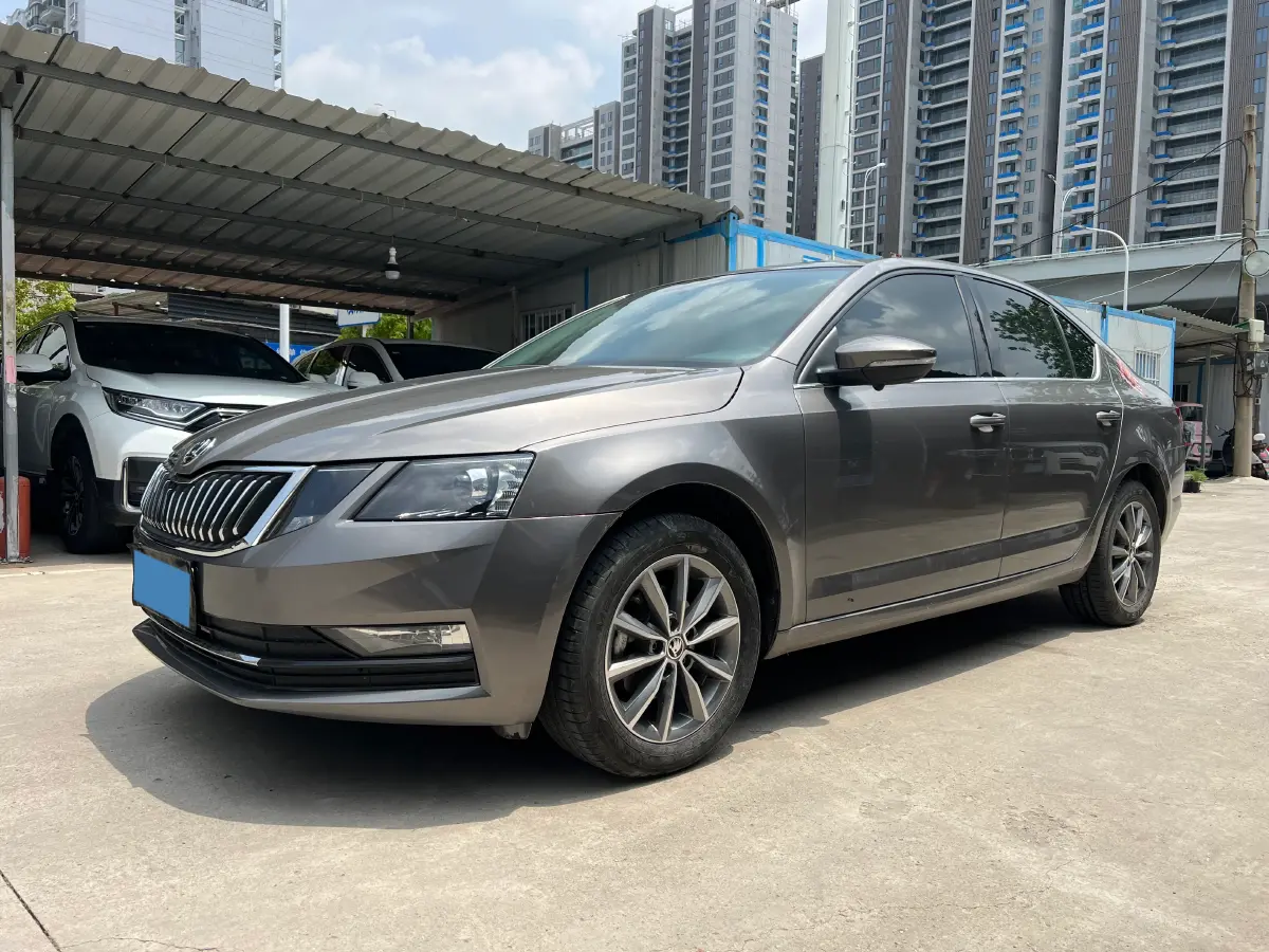 2022 Skoda Octavia 1.5L 113HP L4 6AT