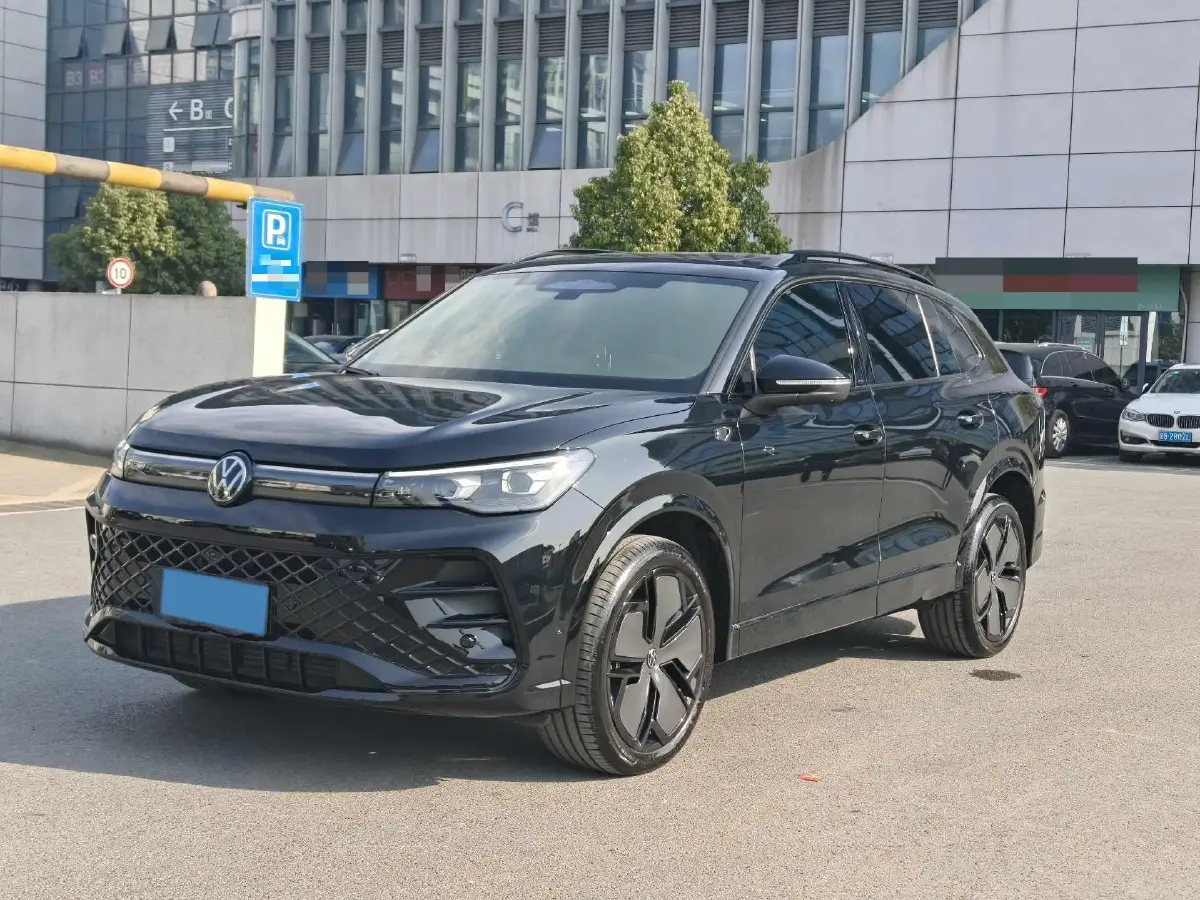 2024 Volkswagen Tiguan L 2.0T 220HP L4 7DCT