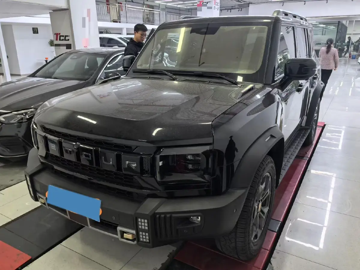 2025 Jetour Traveller 2.0T 254HP L4 7DCT