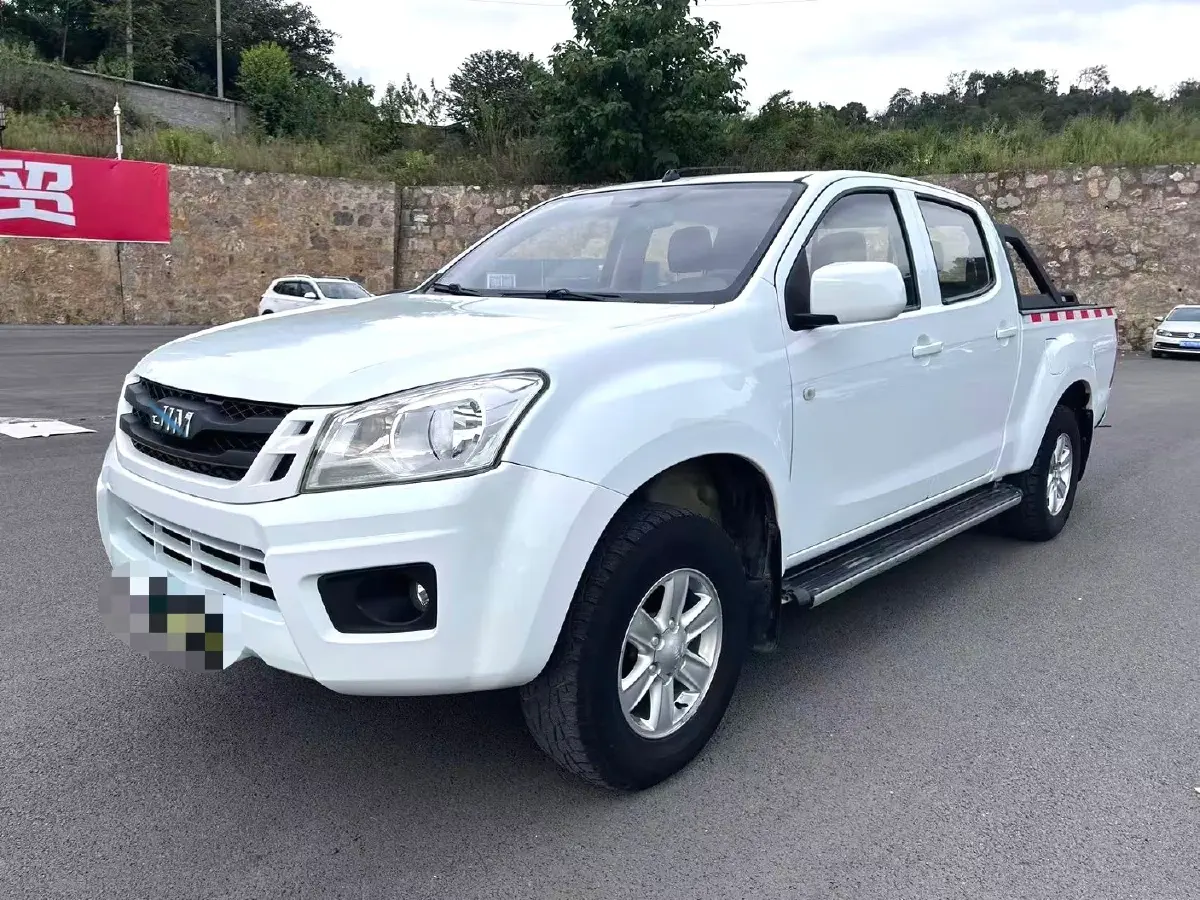 2018 Isuzu RE-MAX Jim 2.8T 116HP L4 5MT