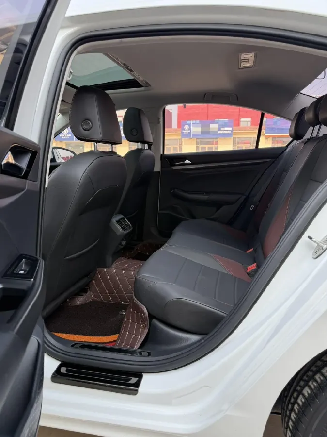 2019 HuangHai WeiLong 2.4T 218HP L4 6AT,autocango,china used car exporter,china ev exporter,chinese used car exporter,chinese used ev exporter