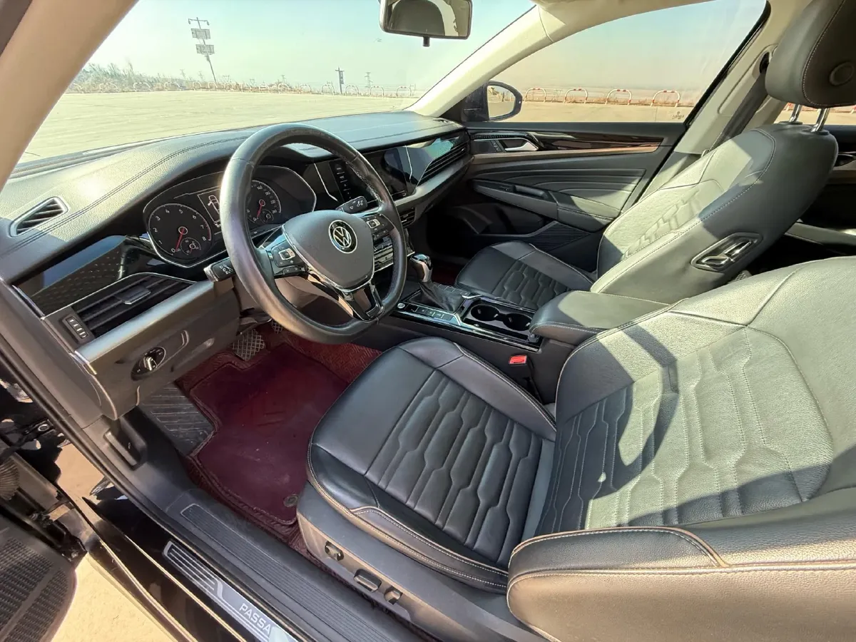 2021 Volkswagen Passat 2.0T 186HP L4 7DCT,autocango,china used car exporter,china ev exporter,chinese used car exporter,chinese used ev exporter