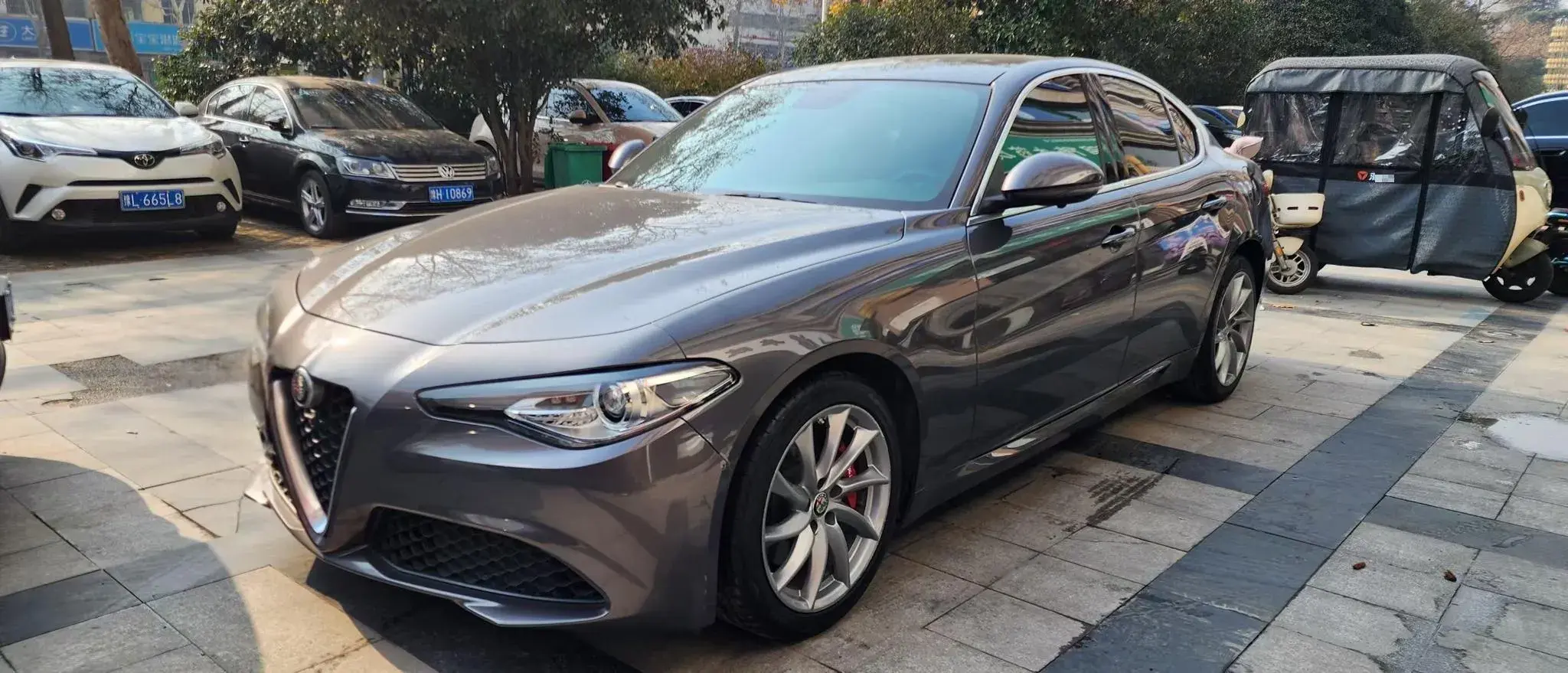 2019 Alfa Romeo Giulia 2.0T 280HP L4 8AT