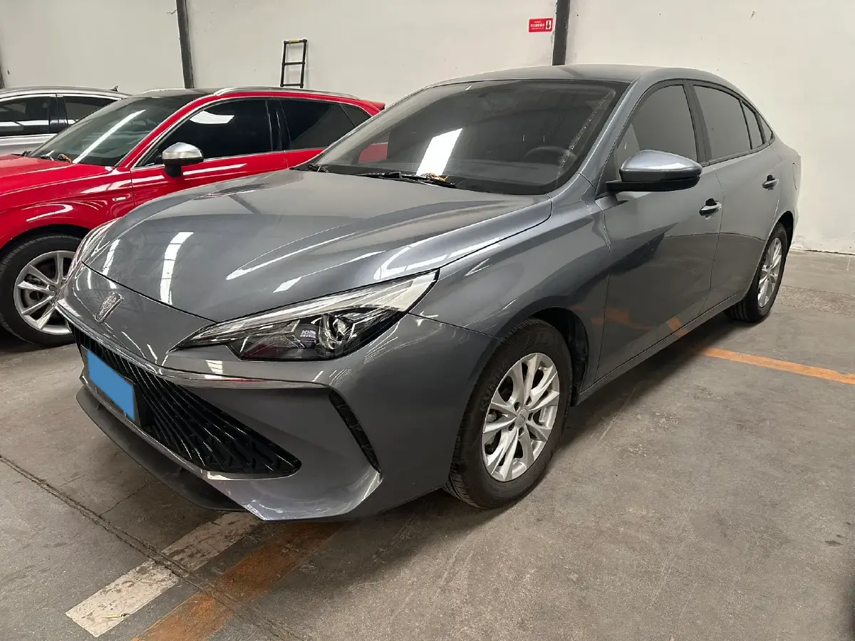 2023 Roewe i5 1.5L 129HP L4 5MT