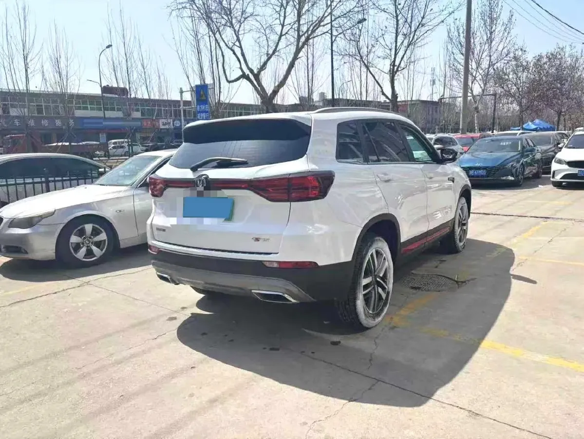 2022 ChangAn CS75 1.5T 180HP L4 7DCT,autocango,china used car exporter,china ev exporter,chinese used car exporter,chinese used ev exporter