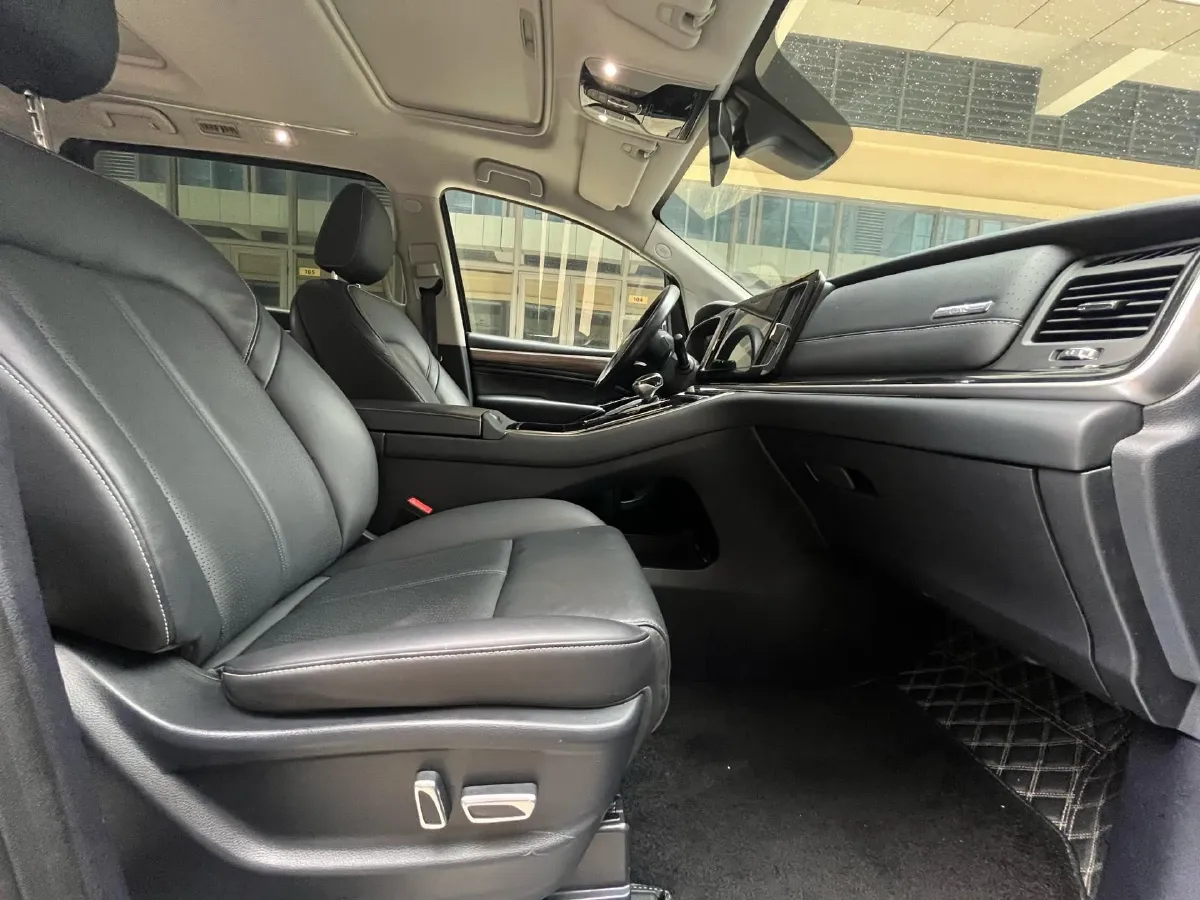 2023 GAC Trumpchi M8 2.0T 252HP L4 8AT,autocango,china used car exporter,china ev exporter,chinese used car exporter,chinese used ev exporter