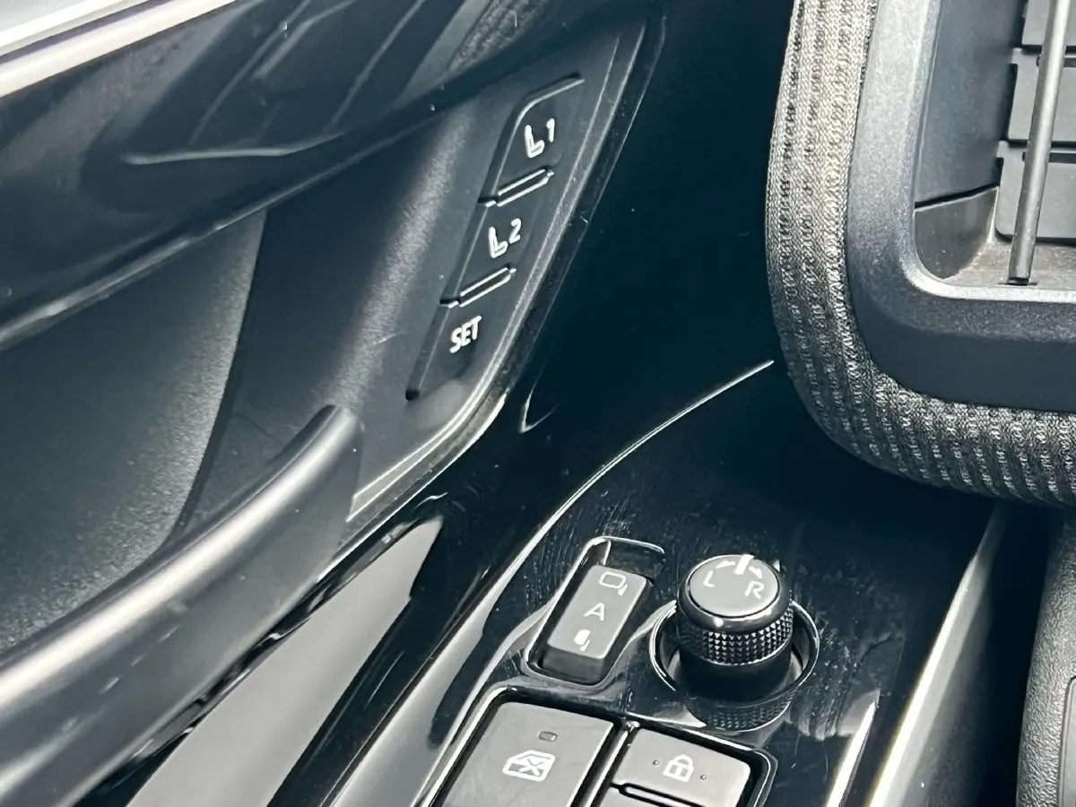 2022 Toyota bZ4X BEV 66.7KWH,autocango,china used car exporter,china ev exporter,chinese used car exporter,chinese used ev exporter