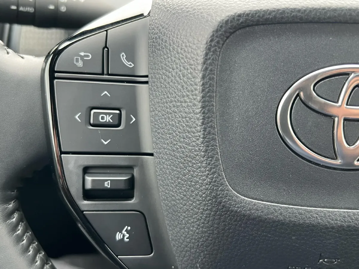 2022 Toyota bZ4X BEV 66.7KWH,autocango,china used car exporter,china ev exporter,chinese used car exporter,chinese used ev exporter