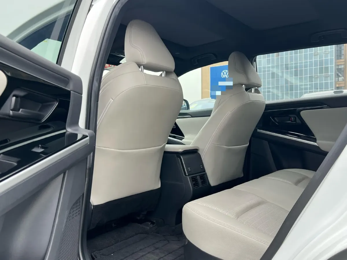 2022 Toyota bZ4X BEV 66.7KWH,autocango,china used car exporter,china ev exporter,chinese used car exporter,chinese used ev exporter