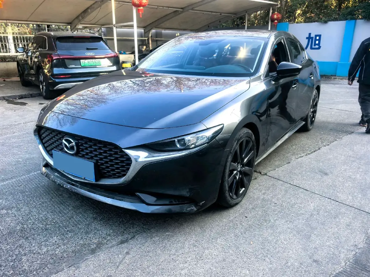 2022 Mazda 3 Axela 2.0L 158HP L4 6AT