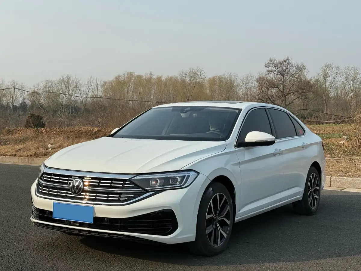 2023 Volkswagen Sagitar 1.4T 150HP L4 7DCT