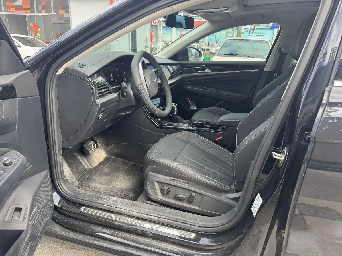 2024 Volkswagen Passat 2.0T 186HP L4 7DCT,autocango,china used car exporter,china ev exporter,chinese used car exporter,chinese used ev exporter