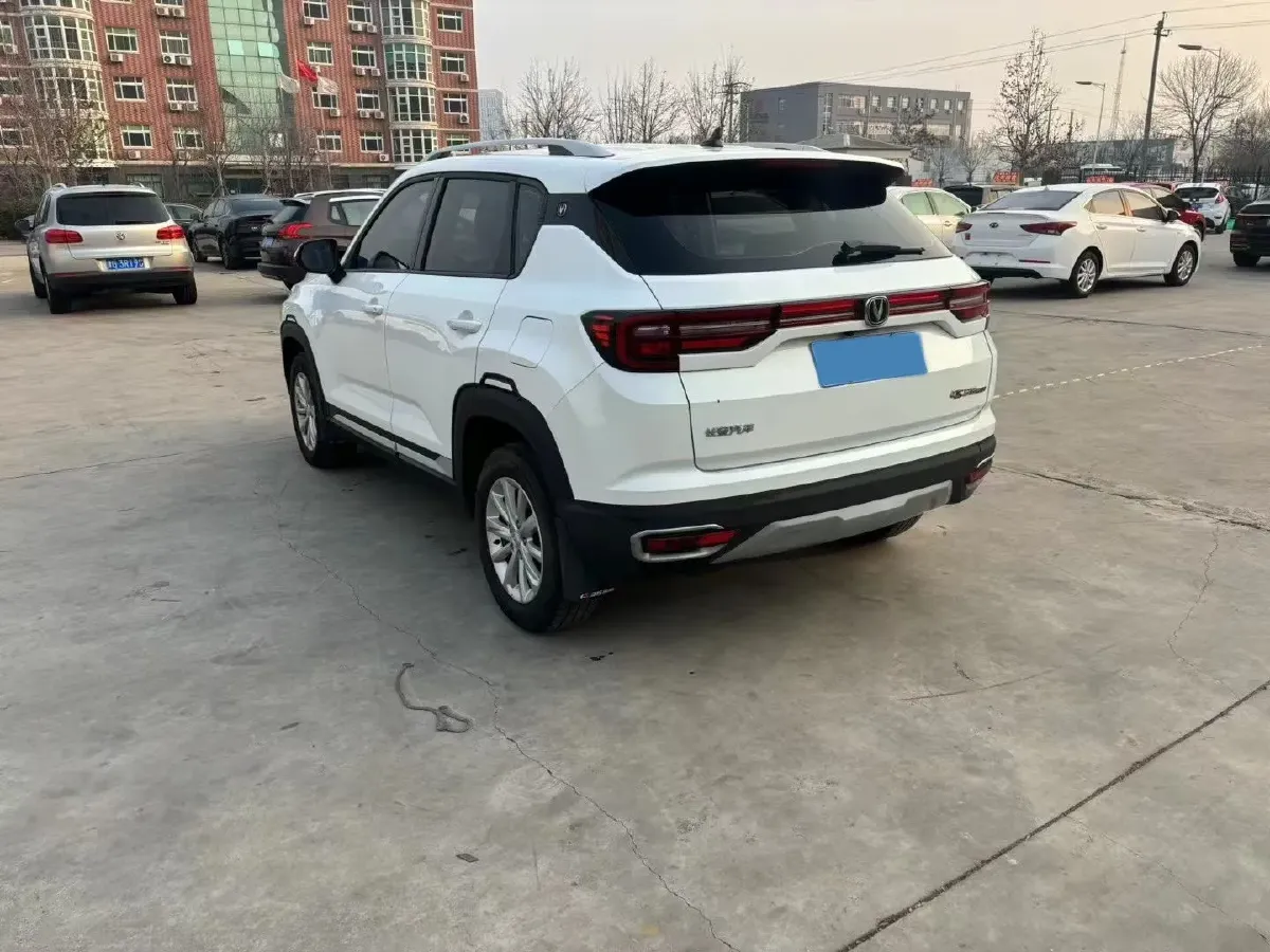 2018 ChangAn CS35 Plus 1.6L 128HP L4 5MT,autocango,china used car exporter,china ev exporter,chinese used car exporter,chinese used ev exporter