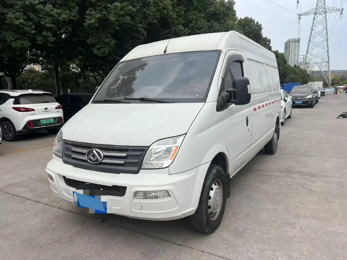 2021 MAXUS XinTu V80 2.0T 139HP L4 6MT