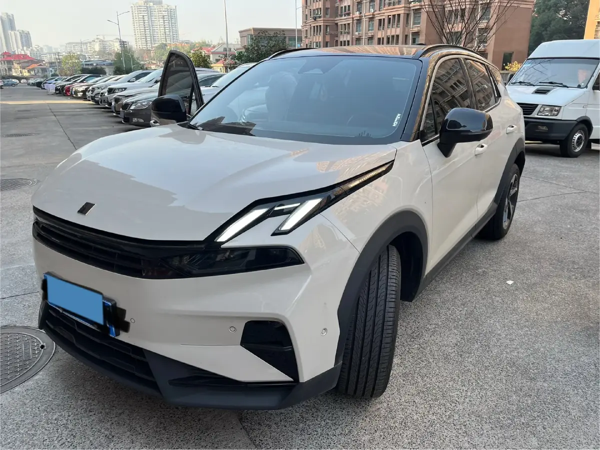 2025 LYNK&CO 06 1.5T 181HP L4 7DCT