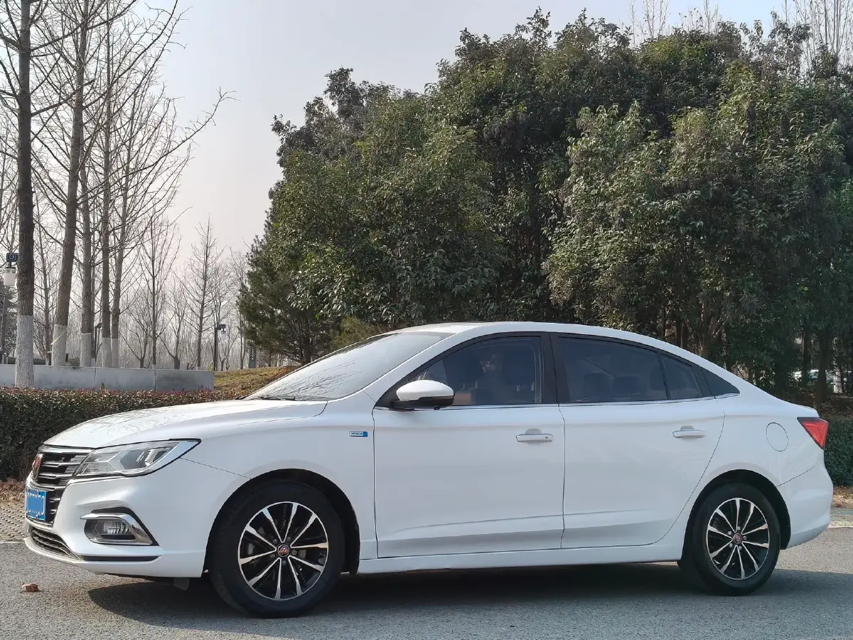 2019 Roewe i5 1.5L 120HP L4 CVT