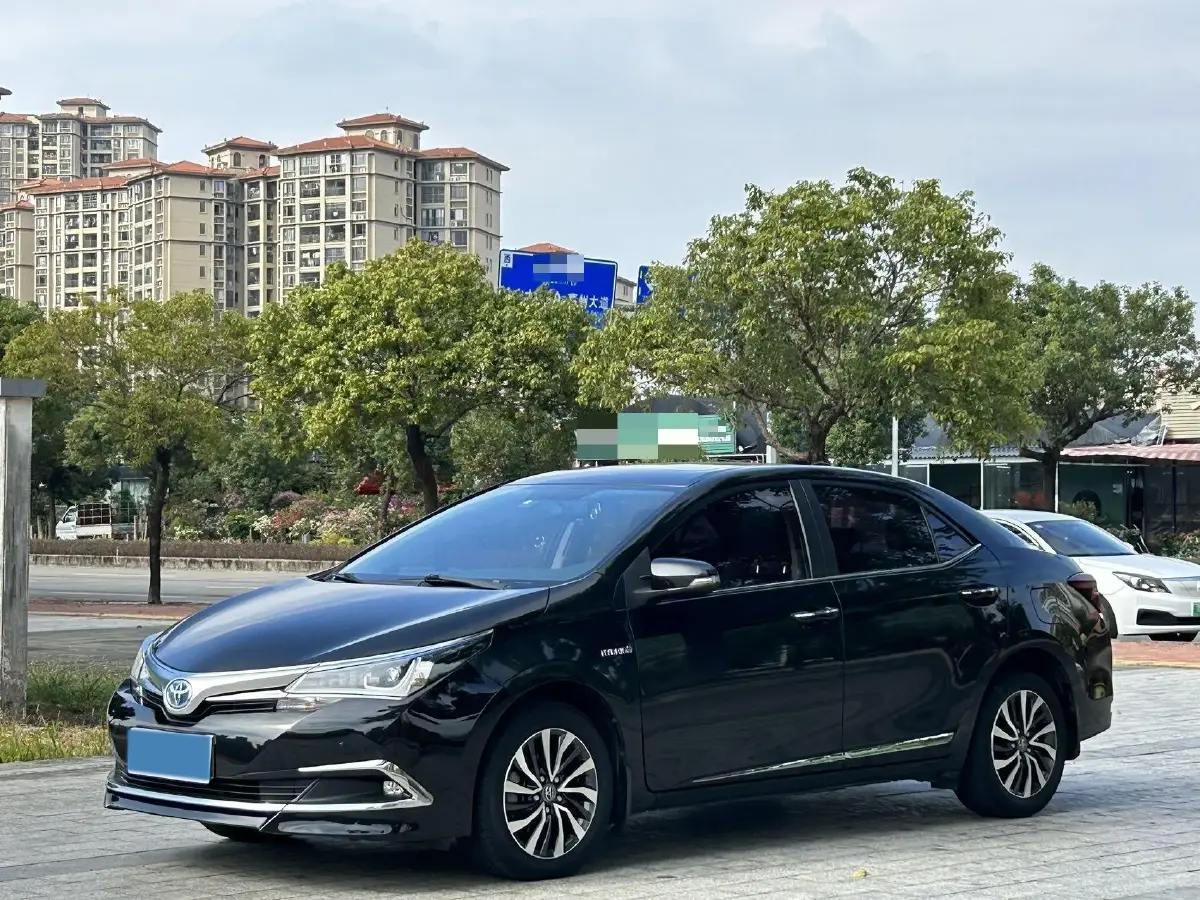 2016 Toyota Corolla 1.8L 99HP L4 E-CVT Hybrid