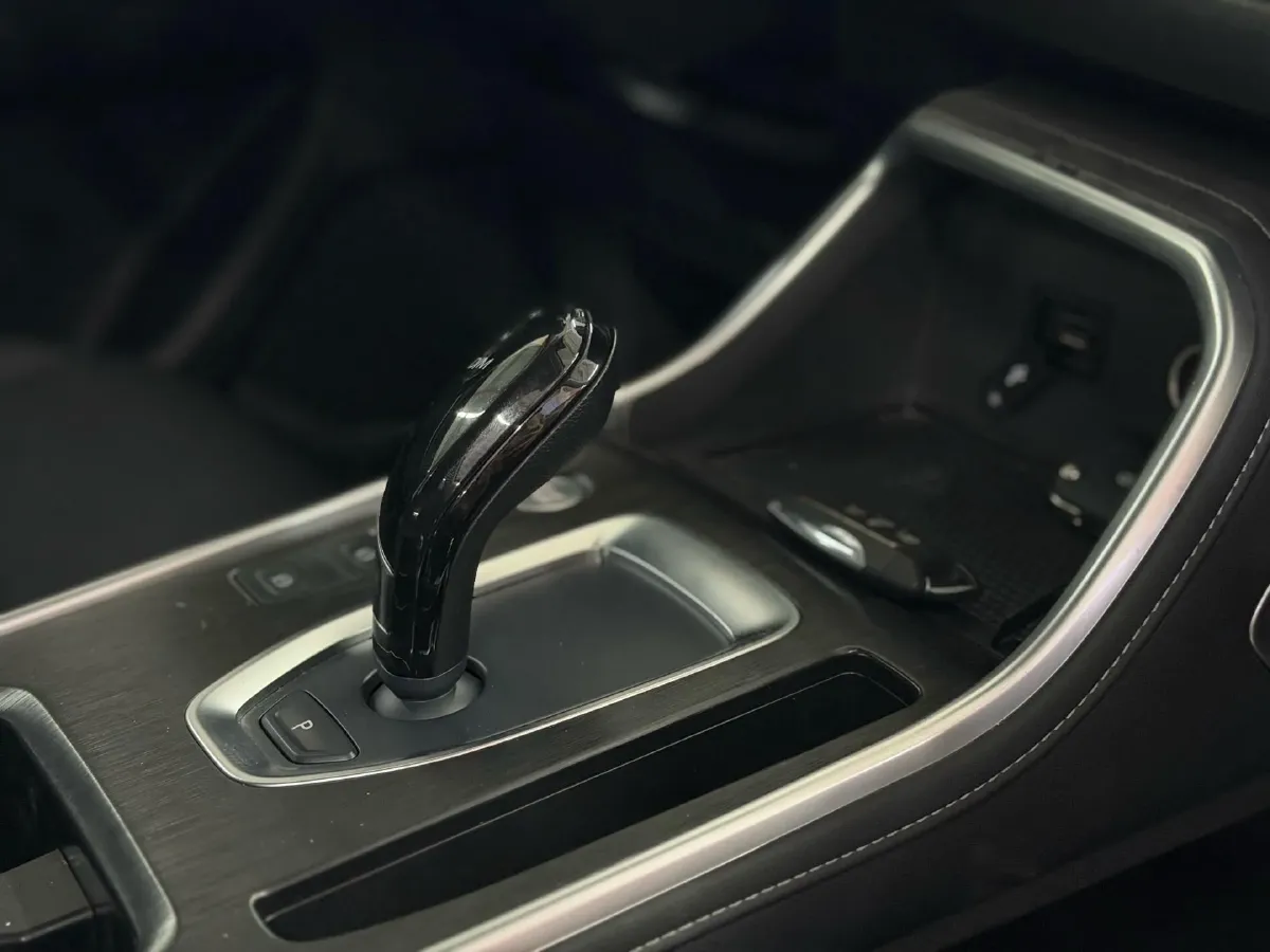 2025 Haval H6 1.5T 150HP L4 7DCT,autocango,china used car exporter,china ev exporter,chinese used car exporter,chinese used ev exporter