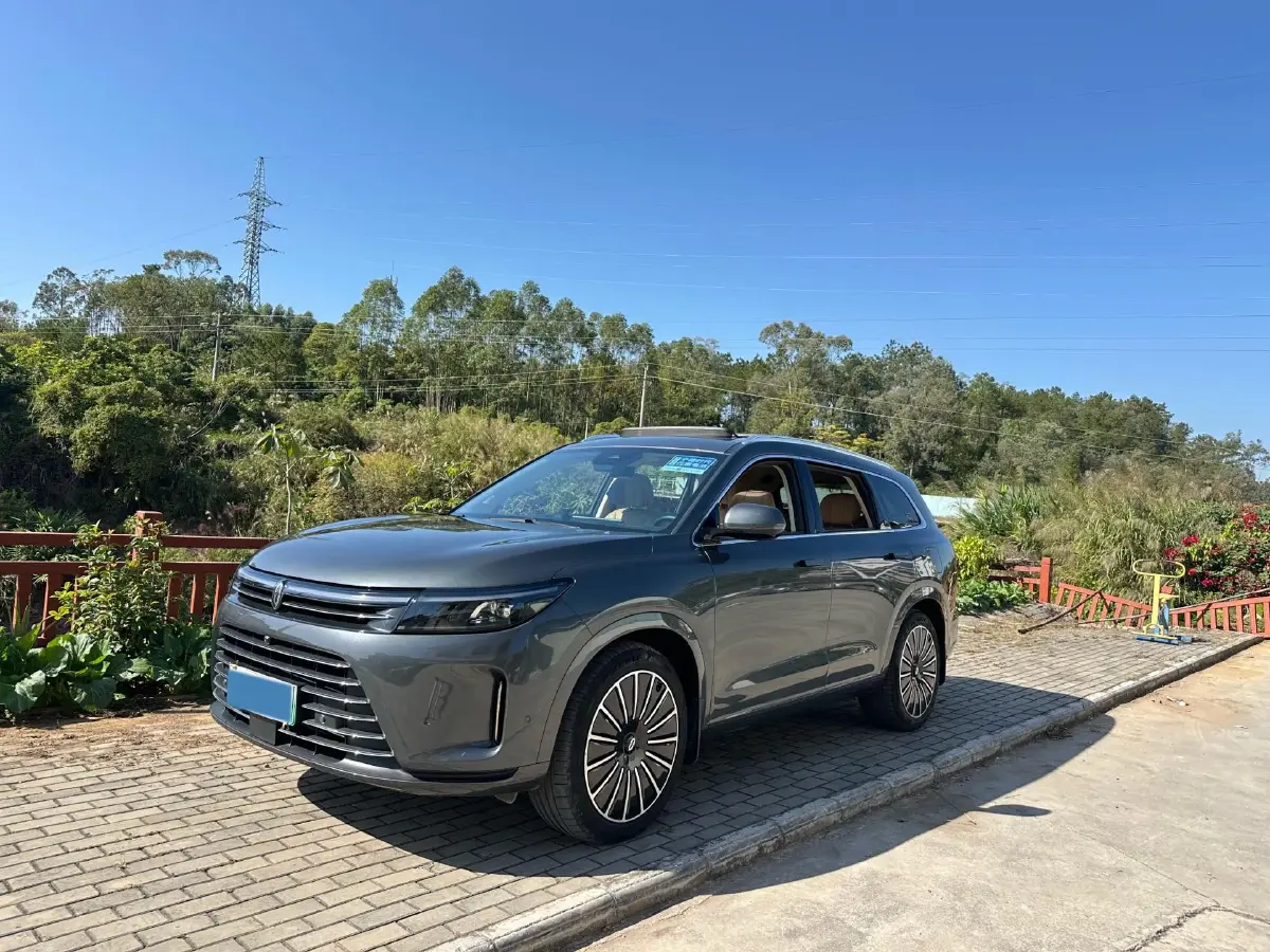 2022 Volvo S60 2.0T 197HP L4 8AT