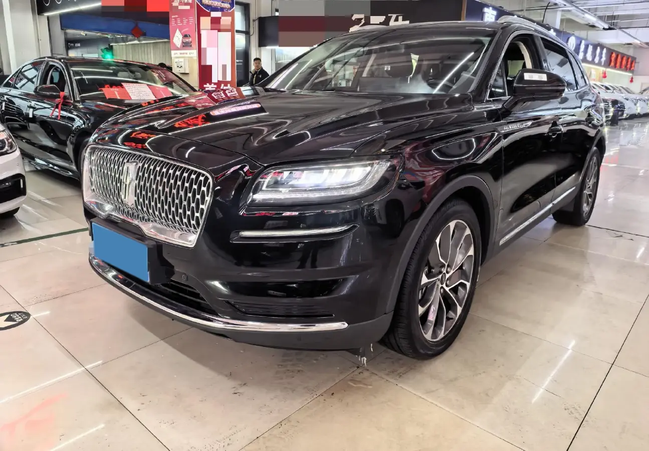 2021 Lincoln Nautilus 2.0T 245HP L4 8AT