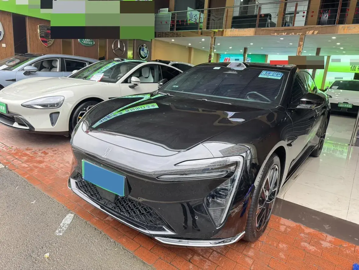 2025 Avatr 06 REEV 156HP REEV