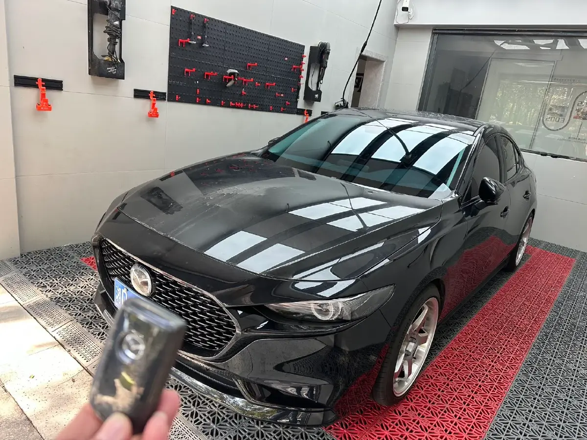 2023 Mazda 3 Axela 2.0L 158HP L4 6AT