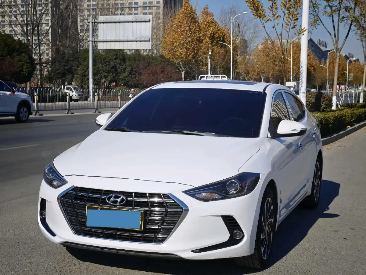 2019 Hyundai Elantra 1.4T 130HP L4 7DCT