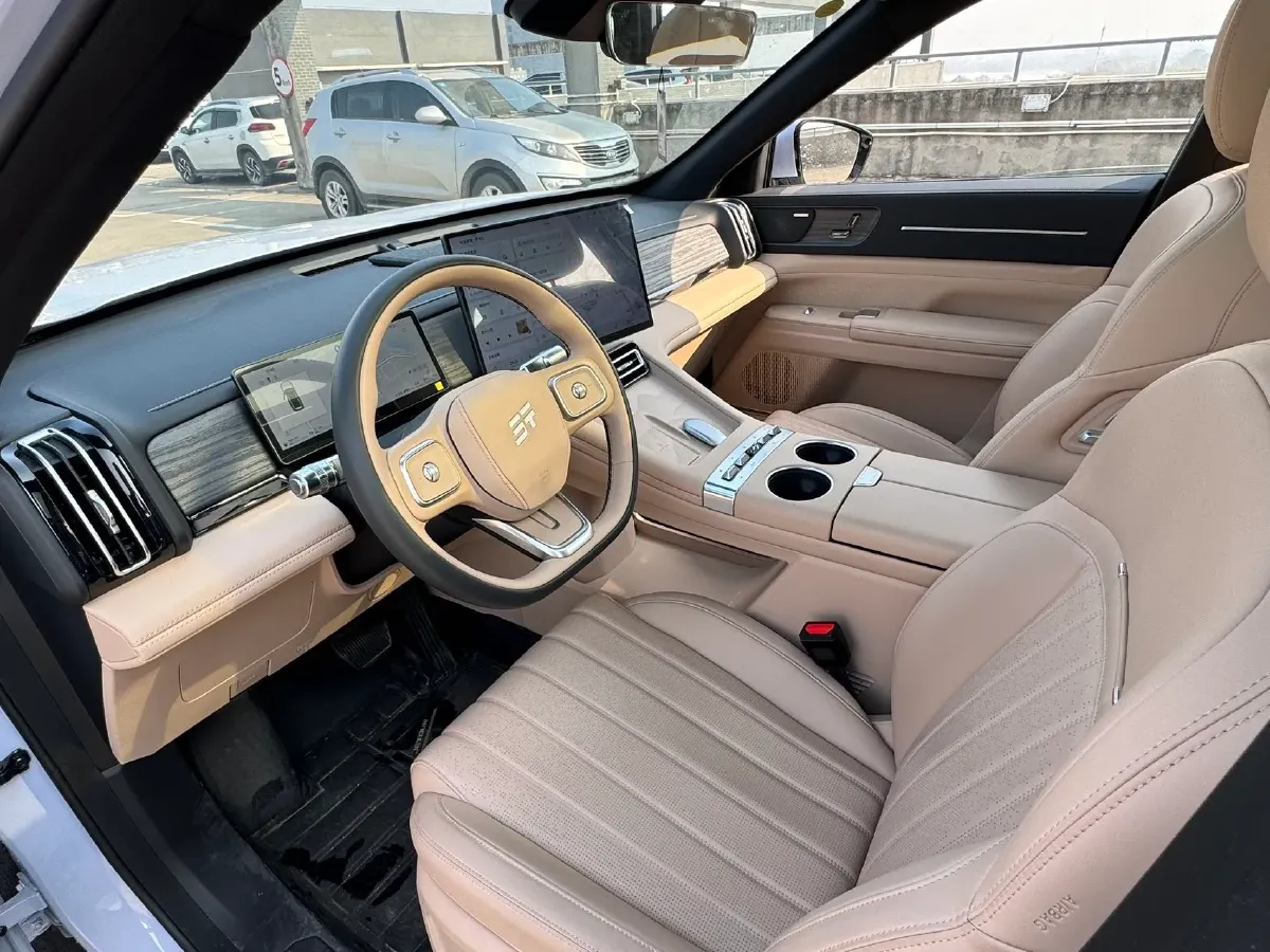 2025 Jetour ShanHai L7 PLUS 1.5T 156HP L4 1DHT PHEV,autocango,china used car exporter,china ev exporter,chinese used car exporter,chinese used ev exporter