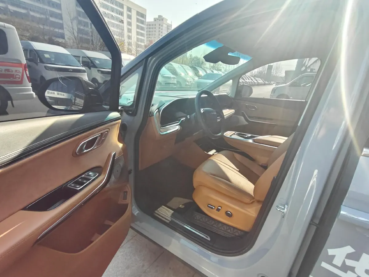 2024 MAXUS DaJia 9 1.5T 150HP L4 1DHT PHEV 39.7KWH,autocango,china used car exporter,china ev exporter,chinese used car exporter,chinese used ev exporter