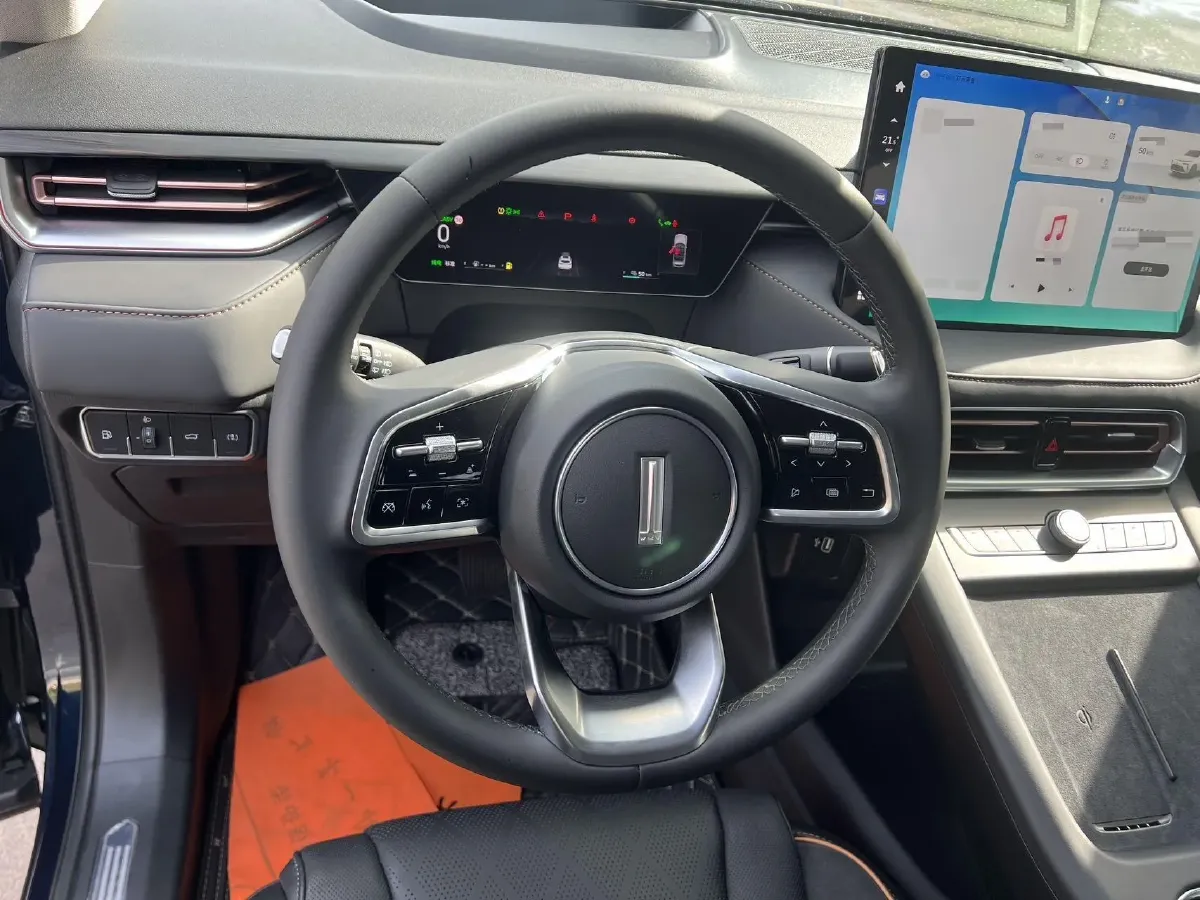 2022 WEY Latte 1.5T 156HP L4 2DHT PHEV 34KWH,autocango,china used car exporter,china ev exporter,chinese used car exporter,chinese used ev exporter