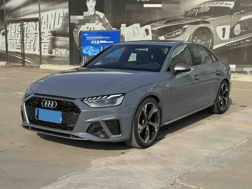 2022 Audi A4L 2.0T 190HP L4 7DCT