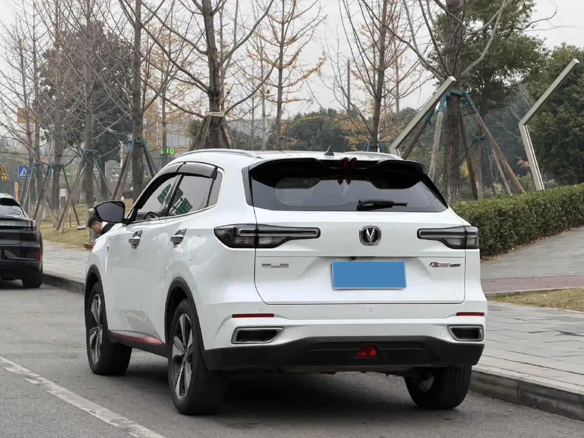 2022 ChangAn Oshan X7 Plus 1.5T 188HP L4 7DCT,autocango,china used car exporter,china ev exporter,chinese used car exporter,chinese used ev exporter