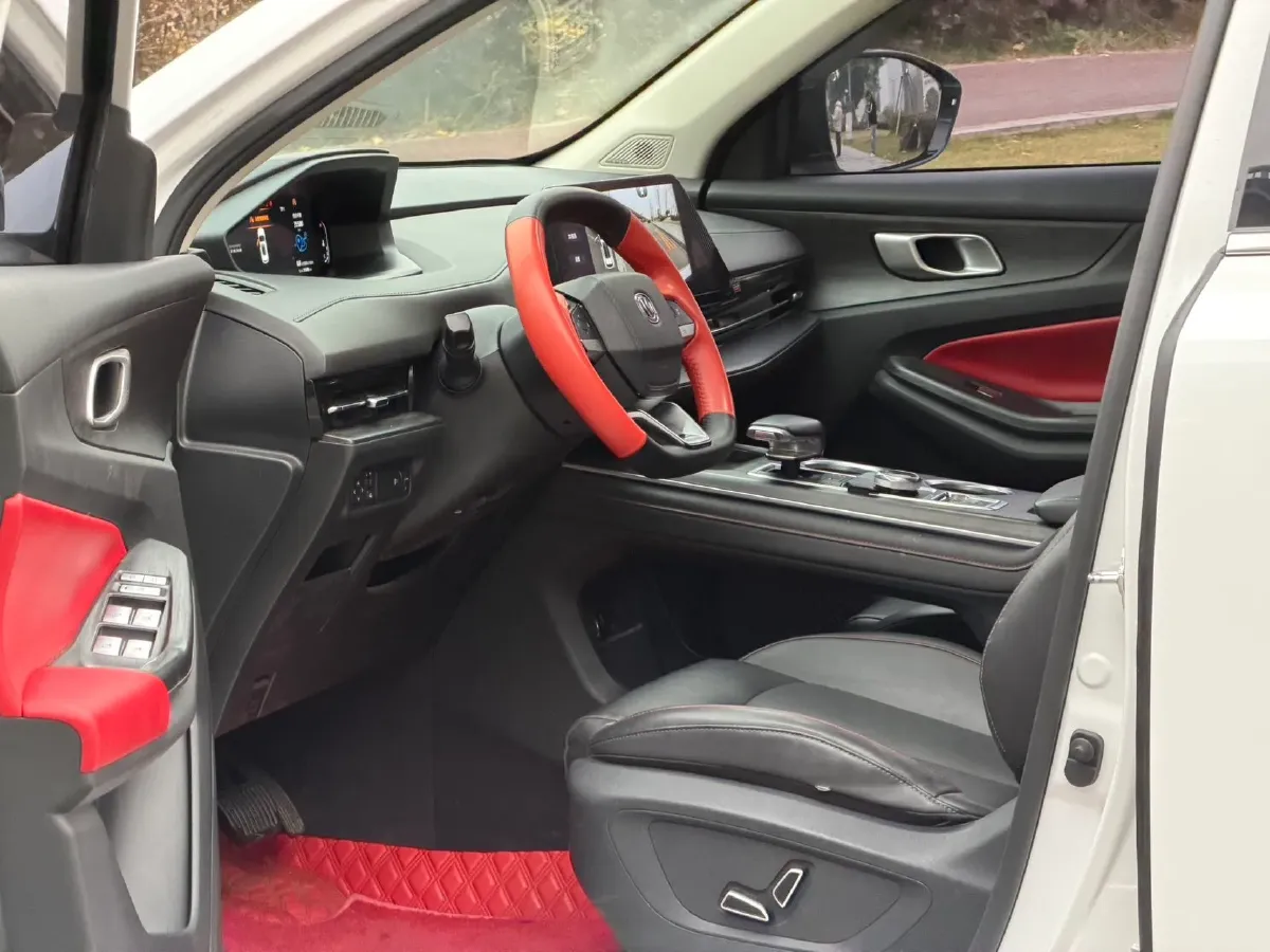 2022 ChangAn Oshan X7 Plus 1.5T 188HP L4 7DCT,autocango,china used car exporter,china ev exporter,chinese used car exporter,chinese used ev exporter