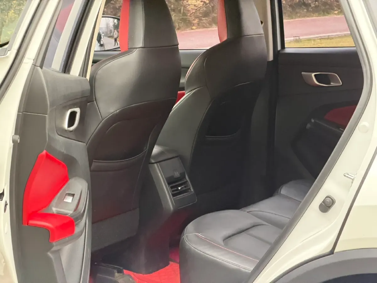 2022 ChangAn Oshan X7 Plus 1.5T 188HP L4 7DCT,autocango,china used car exporter,china ev exporter,chinese used car exporter,chinese used ev exporter