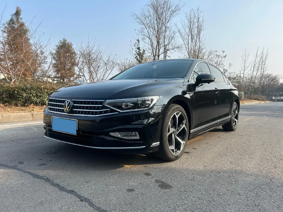 2023 Volkswagen Magotan 2.0T 186HP L4 7DCT