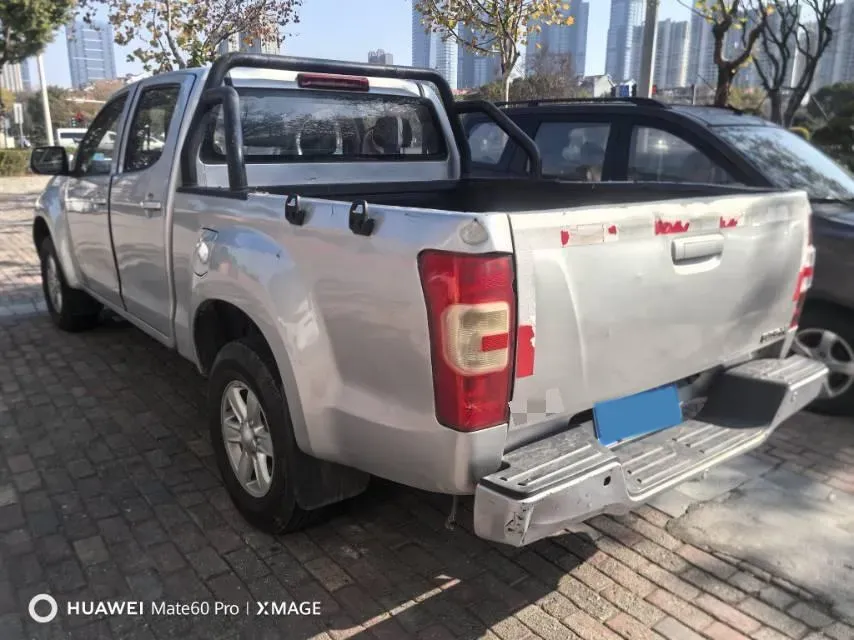 2022 Isuzu RE-MAX Jim 2.8T 120HP L4 5MT,autocango,china used car exporter,china ev exporter,chinese used car exporter,chinese used ev exporter