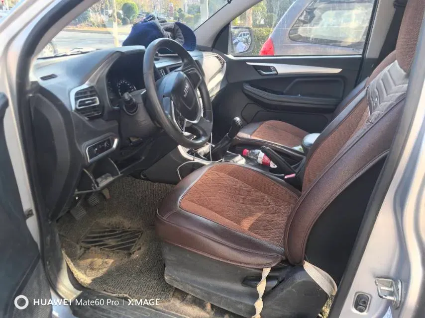 2022 Isuzu RE-MAX Jim 2.8T 120HP L4 5MT,autocango,china used car exporter,china ev exporter,chinese used car exporter,chinese used ev exporter