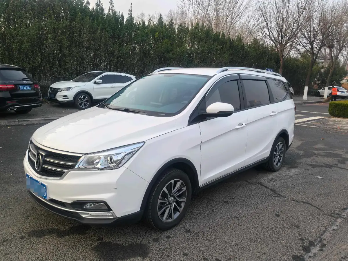 2019 BaoJun 730 1.5L 105HP L4 6MT