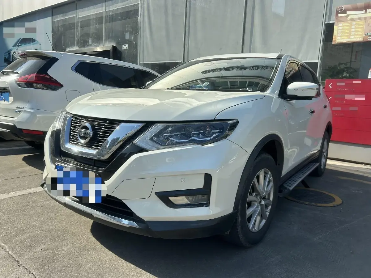 2021 Nissan X-Trail 2.0L 151HP L4 CVT