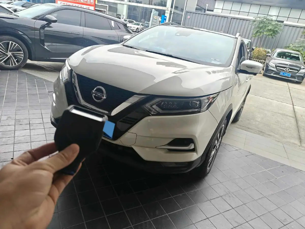 2022 Nissan Qashqai 2.0L 151HP L4 CVT