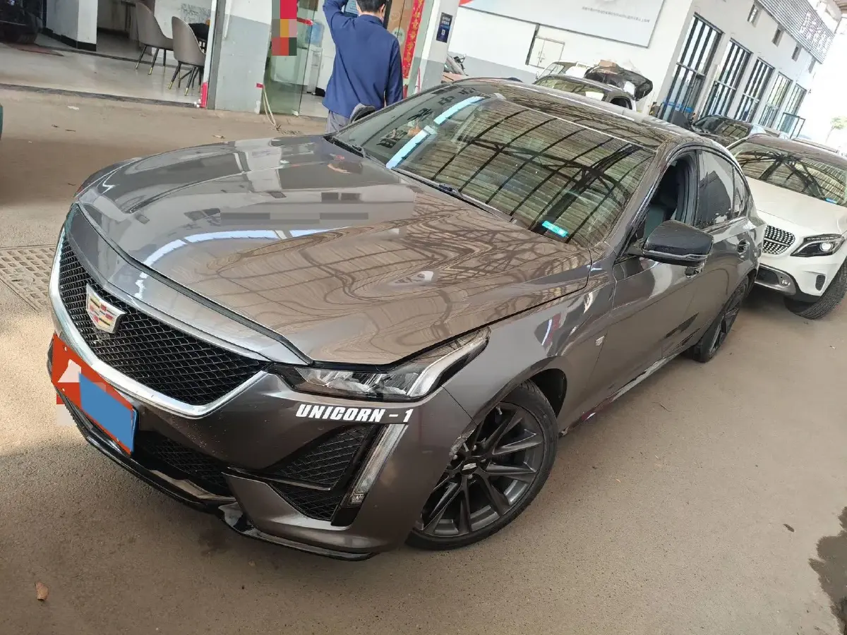 2021 Cadillac CT5 2.0T 237HP L4 10AT