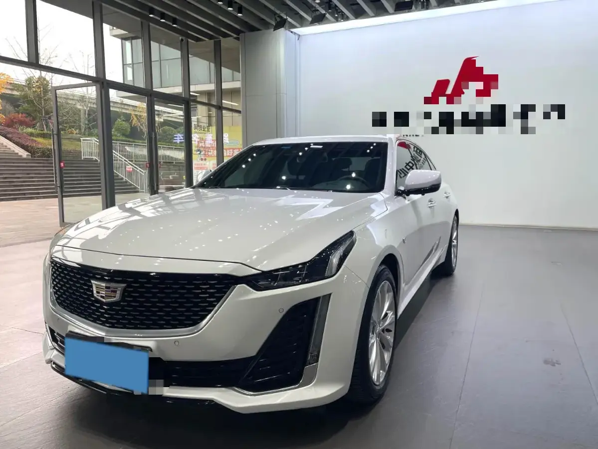 2022 Cadillac CT5 2.0T 237HP L4 10AT