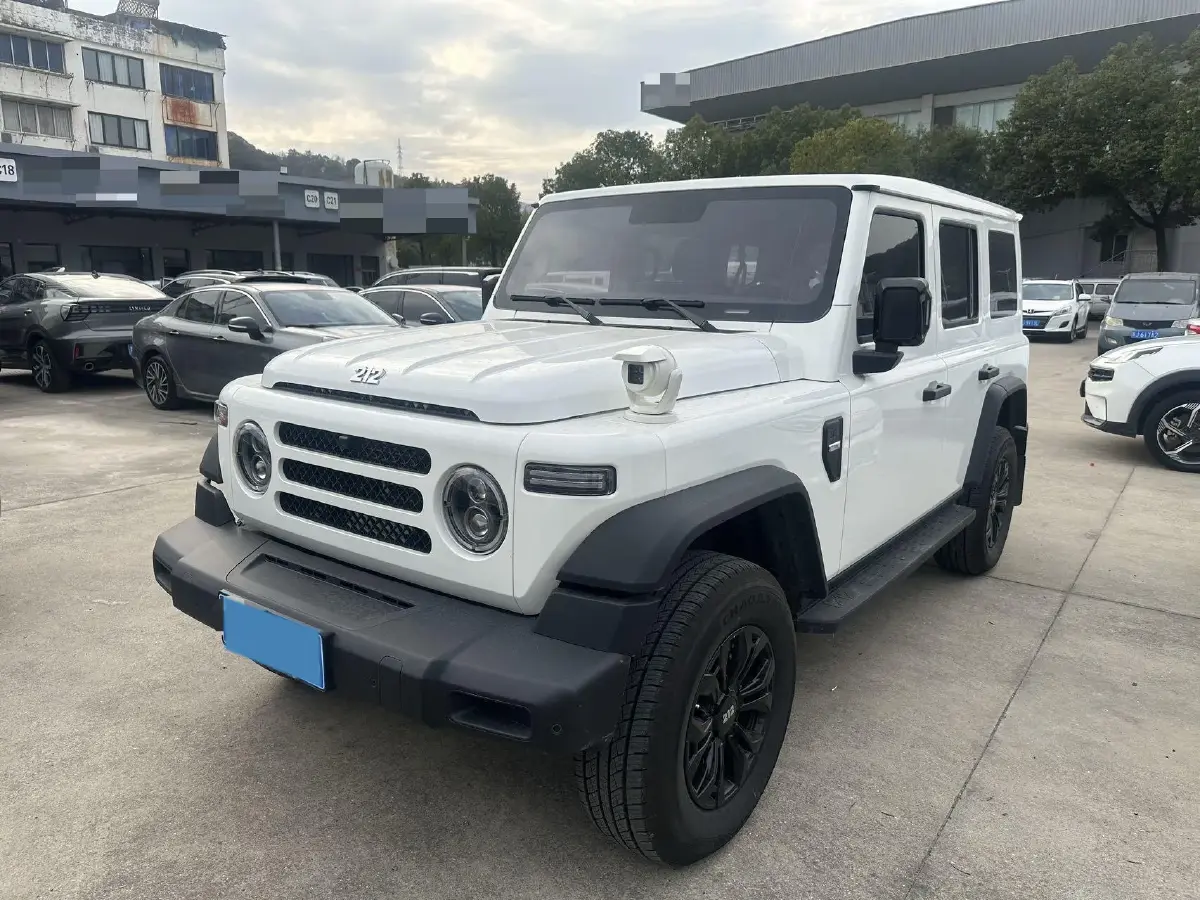 2024 212 212 T01 2.0T 252HP L4 8AT