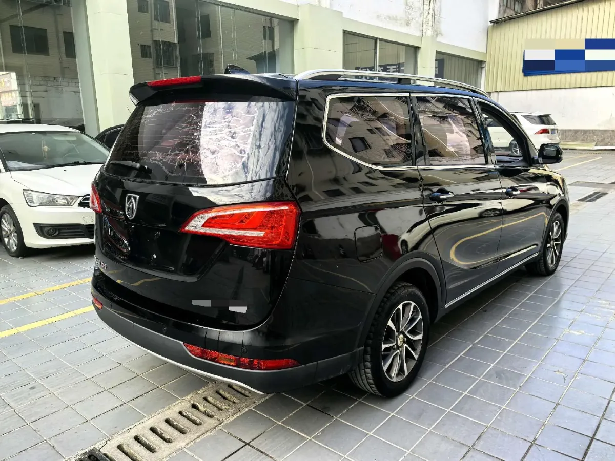 2017 SWM X7 1.5T 156HP L4 5MT,autocango,china used car exporter,china ev exporter,chinese used car exporter,chinese used ev exporter