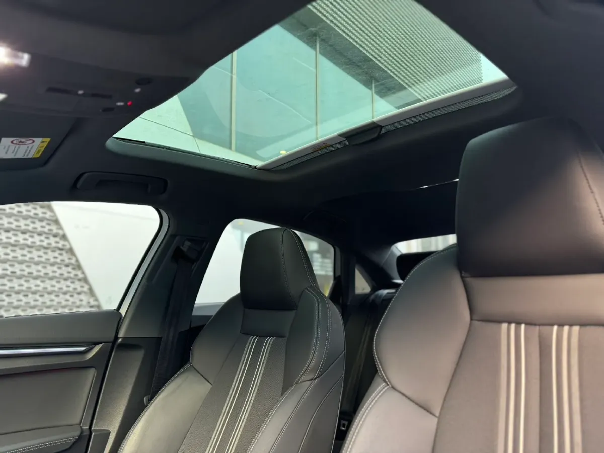 2022 Audi A3 1.4T 150HP L4 7DCT,autocango,china used car exporter,china ev exporter,chinese used car exporter,chinese used ev exporter